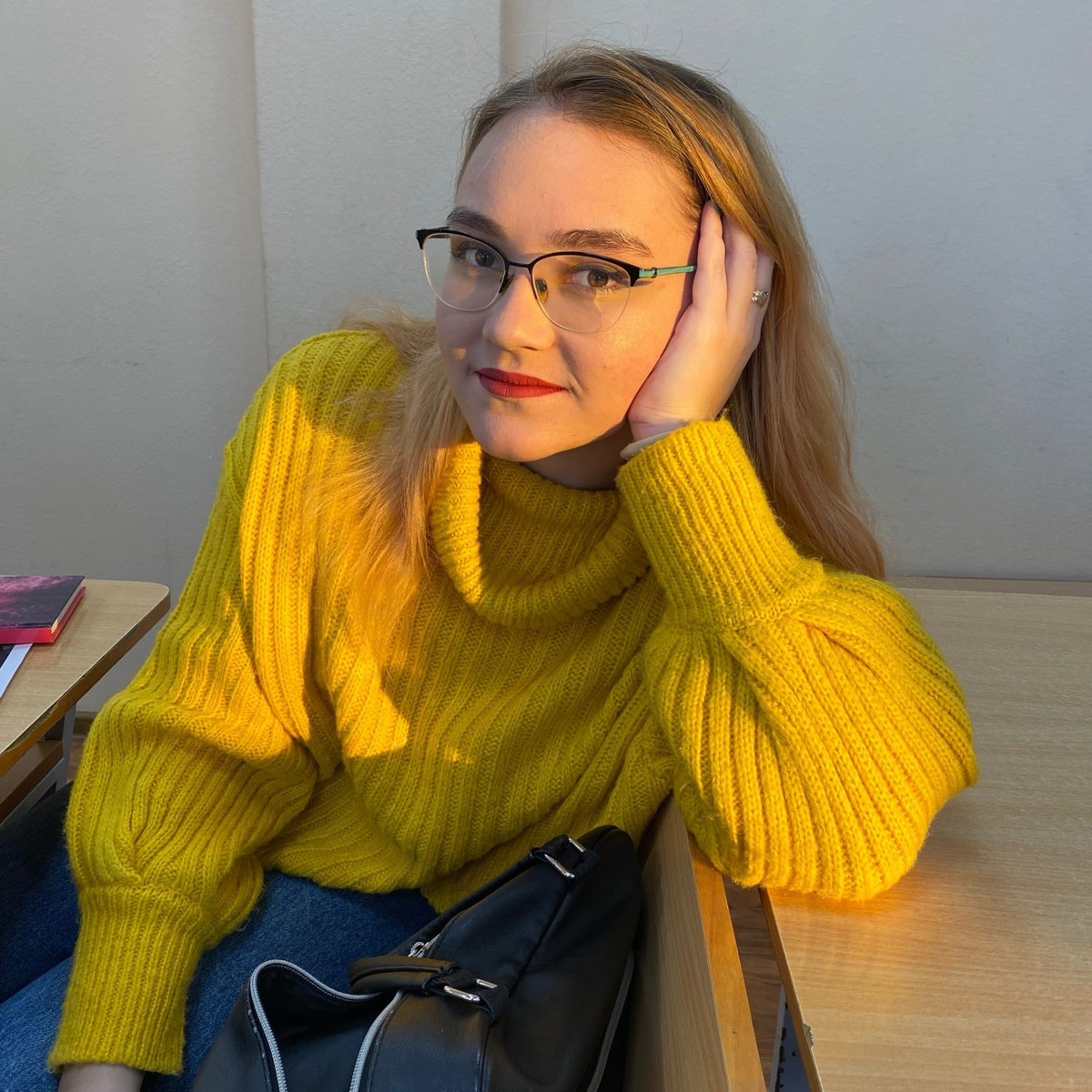 Юлия Васильева | Сетка — социальная сеть от hh.ru