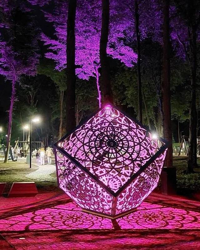 ✨Фестиваль «Парк света» на Северном Речном Вокзале
4-5 июля 15:00-00:00В программе:
▪️Световыеинсталляции
▪️Интерактивные зоны
▪️Мастер-классы
▪️Лекции
Расписание на сайте
▫️Вход свободный
📍Северный р... | Сетка — социальная сеть от hh.ru