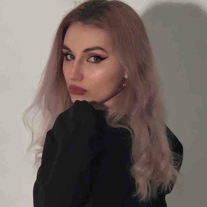 Полина Титова