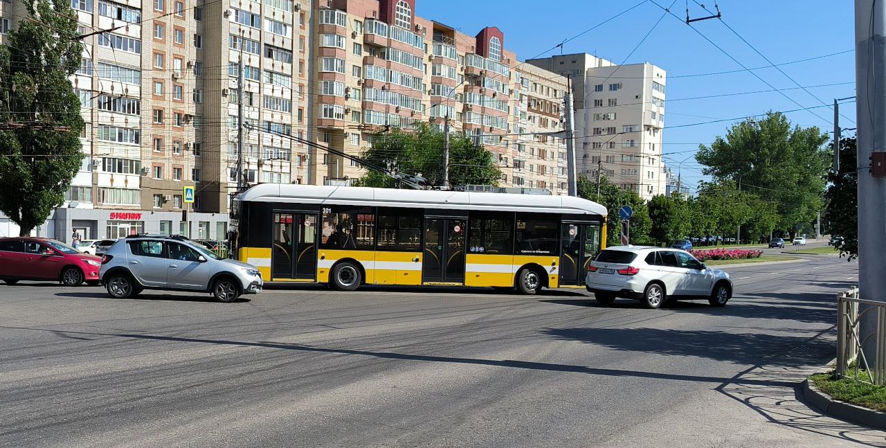 🚎 Новые троллейбусы вышли на пробный маршрут в Ставрополе!
Прямо сейчас по улицам Ставрополя курсируют новые троллейбусы – они проходят этап обкатки перед запуском в регулярное движение | Сетка — социальная сеть от hh.ru