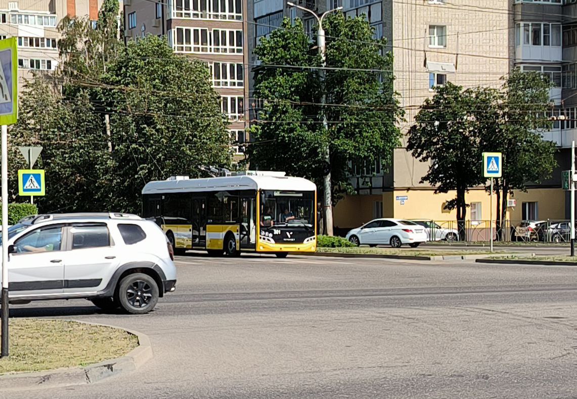 🚎 Новые троллейбусы вышли на пробный маршрут в Ставрополе!
Прямо сейчас по улицам Ставрополя курсируют новые троллейбусы – они проходят этап обкатки перед запуском в регулярное движение | Сетка — социальная сеть от hh.ru