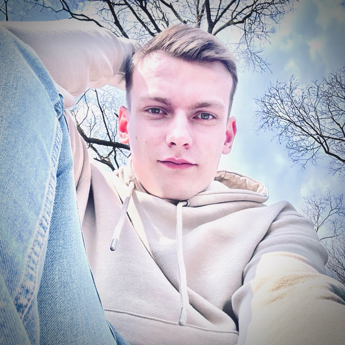 Андрей Ходенков
