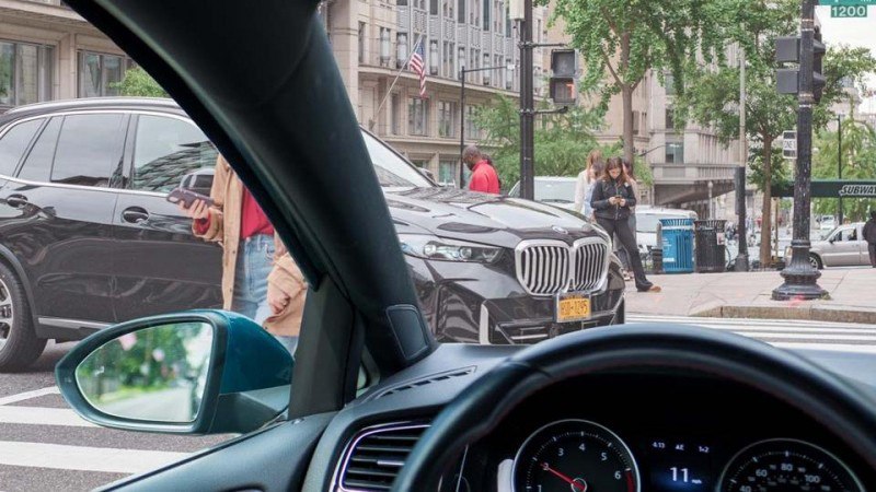 Vision In Newer Vehicles
A recent study shows that blind zones in newer vehicles are becoming larger, obstructing drivers’ vision and reducing safety | Сетка — социальная сеть от hh.ru