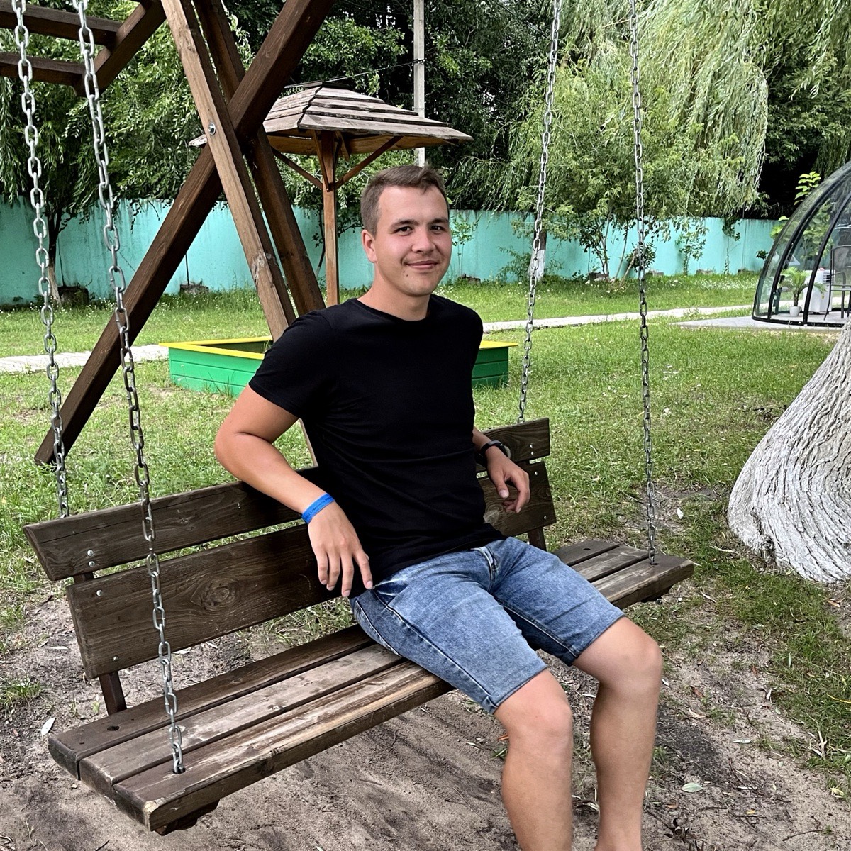 Андрей Андреев