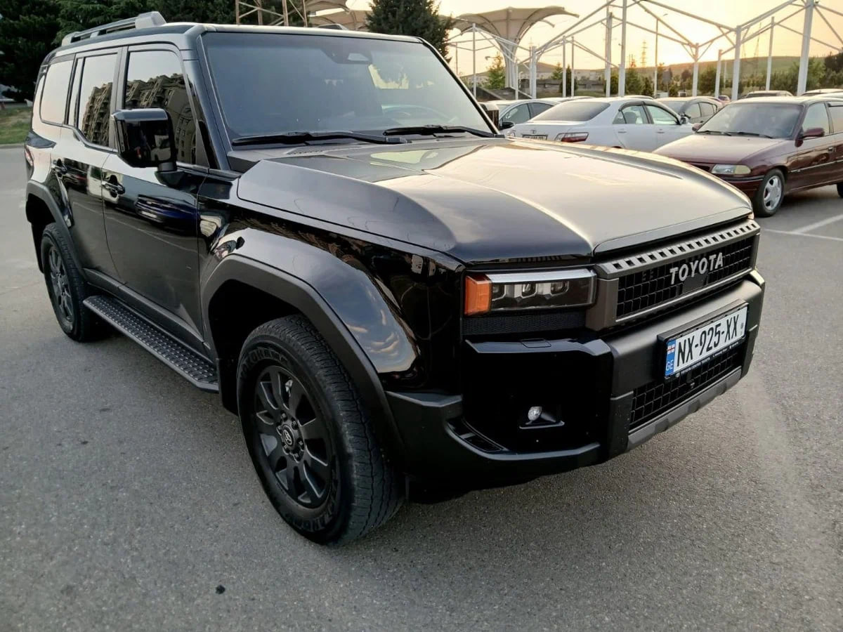 ❤️ Новый бестселлер нашего рынка, если бы не ограничения. Land Cruiser Prado 250
Пробег —  100 км
Год выпуска — 2025
Двигатель — бензин 2.7 л, 163 л.с
Привод — полный
Модификация — Prado 2 | Сетка — социальная сеть от hh.ru