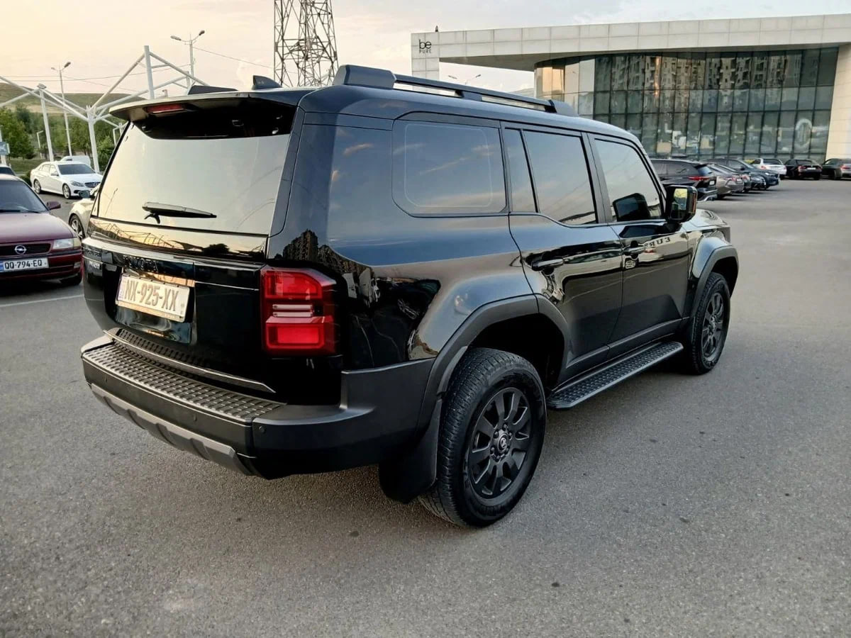 ❤️ Новый бестселлер нашего рынка, если бы не ограничения. Land Cruiser Prado 250
Пробег —  100 км
Год выпуска — 2025
Двигатель — бензин 2.7 л, 163 л.с
Привод — полный
Модификация — Prado 2 | Сетка — социальная сеть от hh.ru