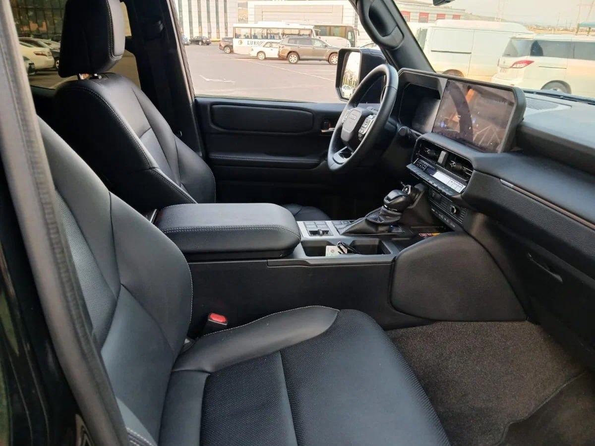 ❤️ Новый бестселлер нашего рынка, если бы не ограничения. Land Cruiser Prado 250
Пробег —  100 км
Год выпуска — 2025
Двигатель — бензин 2.7 л, 163 л.с
Привод — полный
Модификация — Prado 2 | Сетка — социальная сеть от hh.ru