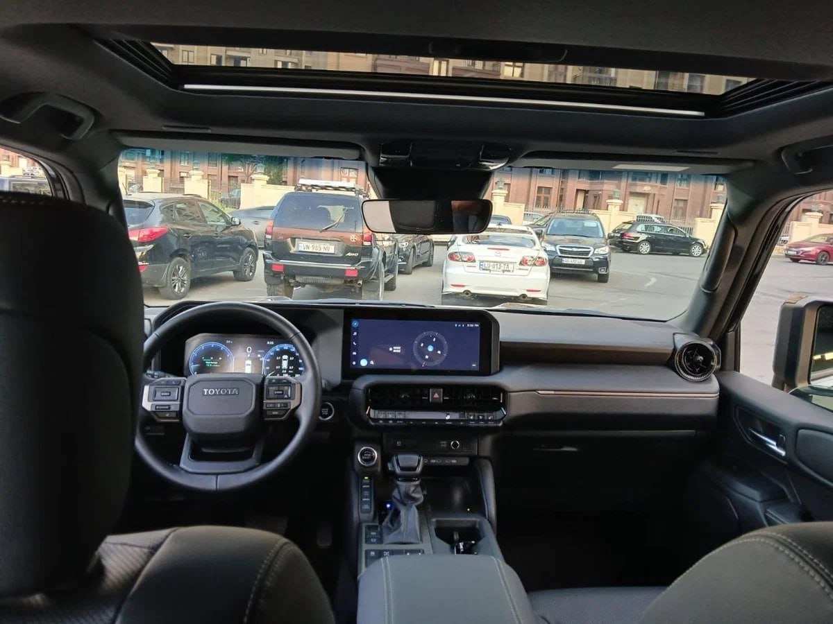 ❤️ Новый бестселлер нашего рынка, если бы не ограничения. Land Cruiser Prado 250
Пробег —  100 км
Год выпуска — 2025
Двигатель — бензин 2.7 л, 163 л.с
Привод — полный
Модификация — Prado 2 | Сетка — социальная сеть от hh.ru