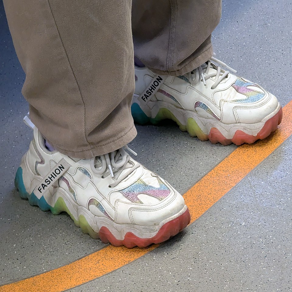 Ловите в ленту яркий ФЭШН ✨
Пусть хоть в ленте будет ярко и позитивно, а не то, что за окном 🌧🌧🌧
Разное яркое-волнистое можно выбрать тут 👇
🪙Цена#1
🪙Цена#2
🪙Цена#3
🪙Цена#4
🪙Цена#5
🪙Цена#6
🪙Цена#7
🪙Цен... | Сетка — социальная сеть от hh.ru