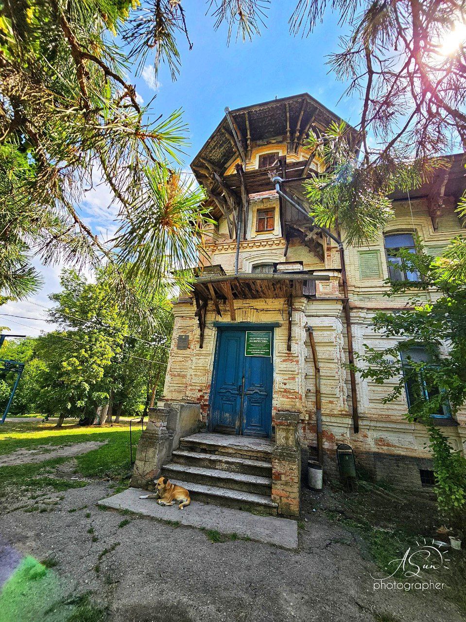 Сафонова дача в селе Краснокумском
📷@lifesunlife | Сетка — социальная сеть от hh.ru