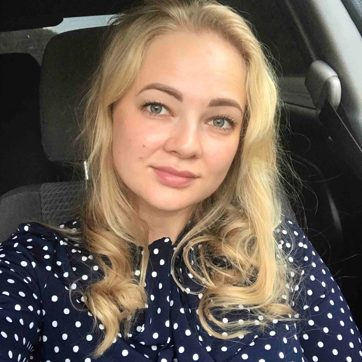 Анна Столбова