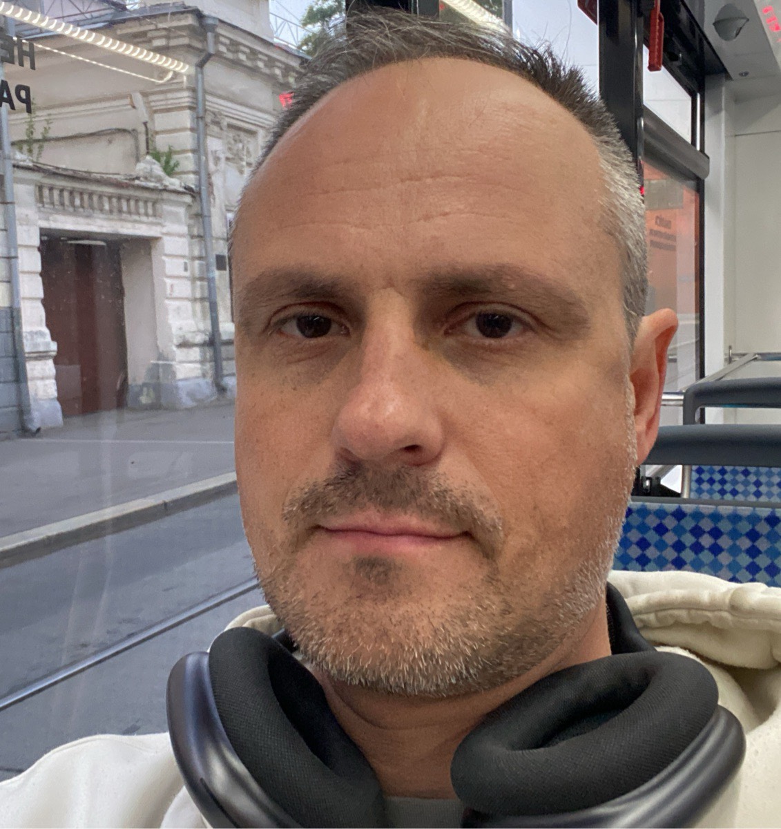 Денис Овчаренко | Сетка — социальная сеть от hh.ru