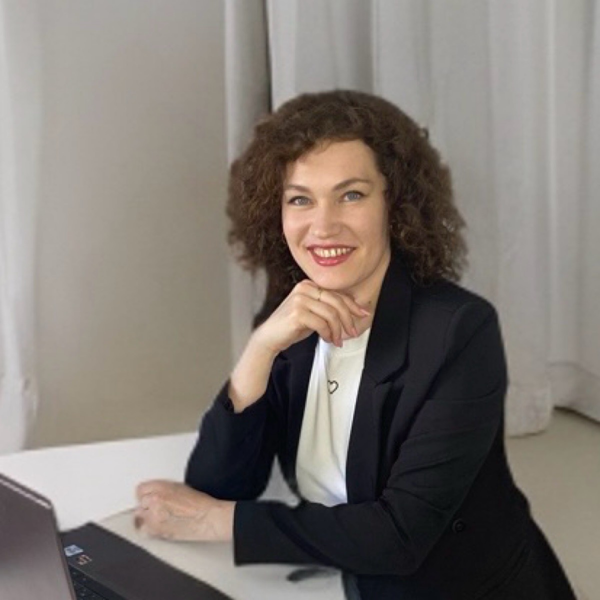 Яна Чернецкая | Сетка — социальная сеть от hh.ru