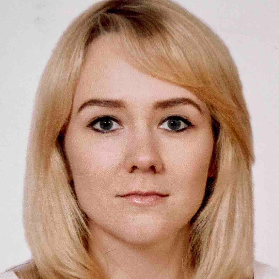 Елена Толстикова