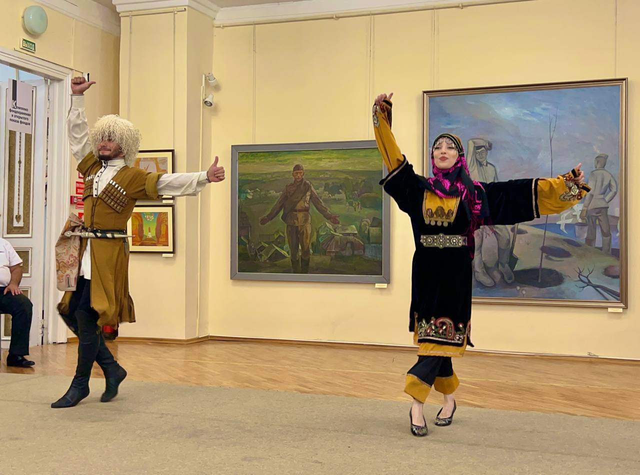Подопечные ставропольского фонда «Защитники Отечества» побывали на выставке «Узоры и ритмы Кавказа»
В Ставропольском краевом музее изобразительных искусств заработала экспозиция «Узоры и ритмы Кавказа... | Сетка — социальная сеть от hh.ru