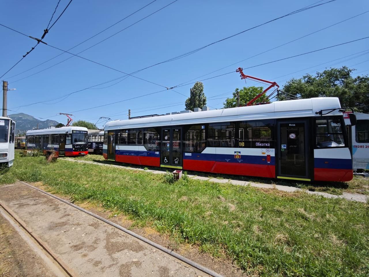 🚃 Пятигорск получил четыре новых трамвая
Закупка у предприятия «Уралтрансмаш» обошлась в 400 млн рублей | Сетка — социальная сеть от hh.ru