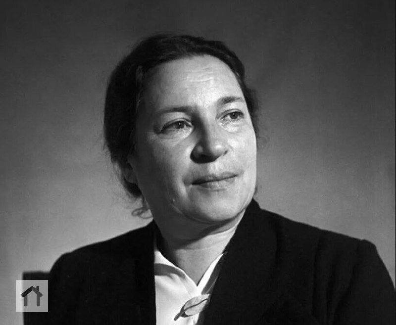 Если ребёнок нервный, надо прежде всего лечить его родителей.
Агния Барто | Сетка — социальная сеть от hh.ru
