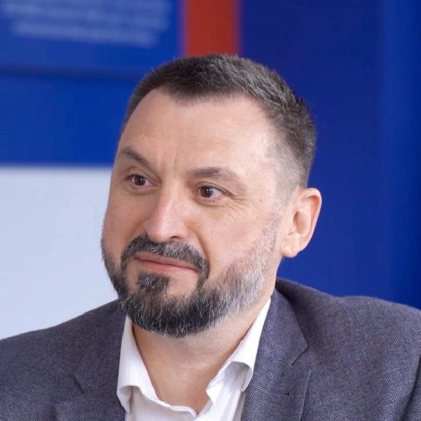 Сотрудники — основной капитал завода «Дорогобужкотломаш»
Предприятие было основано в 60-х годах 20 века | Сетка — социальная сеть от hh.ru