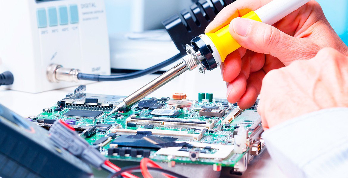 ⏺ «ЭЛРОН» и «Компонентс РУ» подписали соглашение о сотрудничестве
«ЭЛРОН» — ведущая российская компания, специализирующаяся на разработке микроэлектроники с полностью локализованным производством в Но... | Сетка — социальная сеть от hh.ru