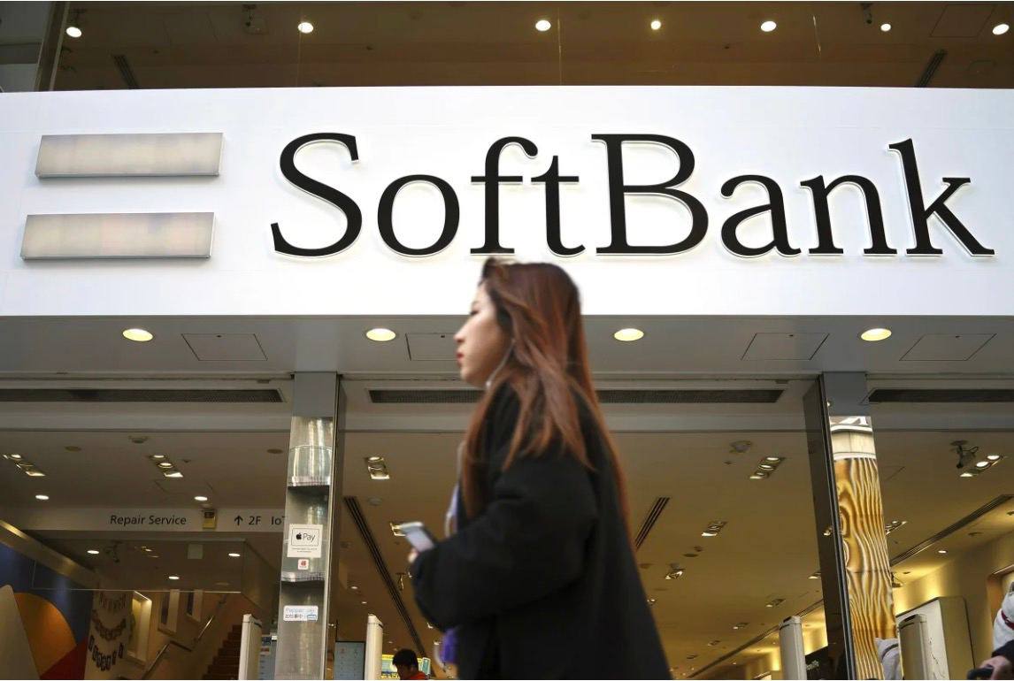 🗣Создан ИИ, который превращает гнев и крик в спокойную речь
ИИ от SoftBank Corp призван снизить стресс операторов колл-центров и техподдержек.
ИИ-технологию назвали «Отмена эмоций» | Сетка — социальная сеть от hh.ru