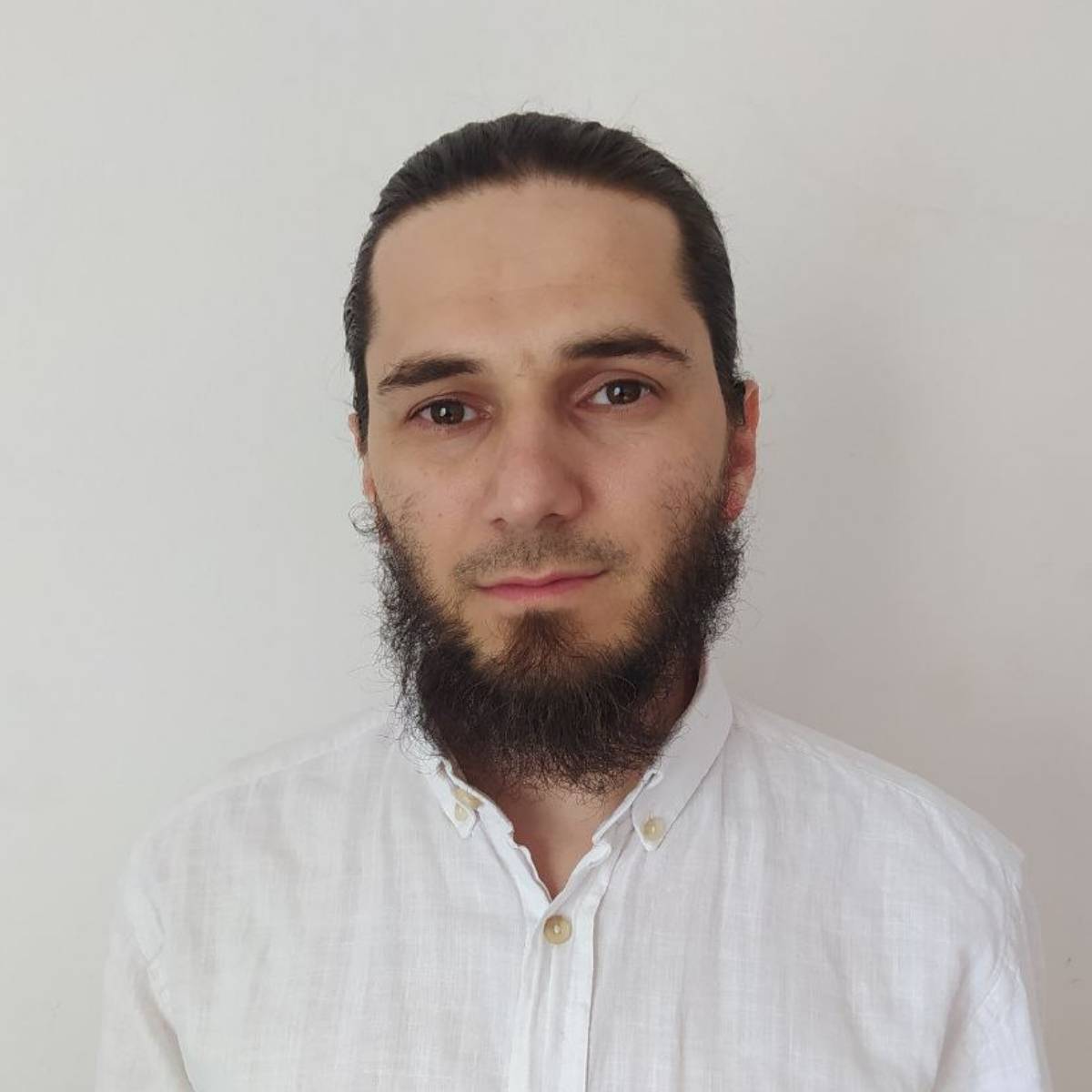 Али Николаевич