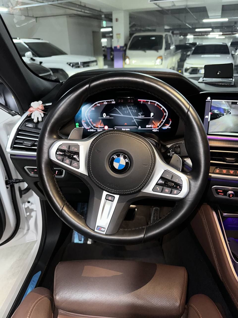 ❤️ Свежее и горячее предложение — BMW X6 40i
Пробег —  33.000 км
Год выпуска — 2022
Двигатель — бензин 3.0 л, 340 л | Сетка — социальная сеть от hh.ru