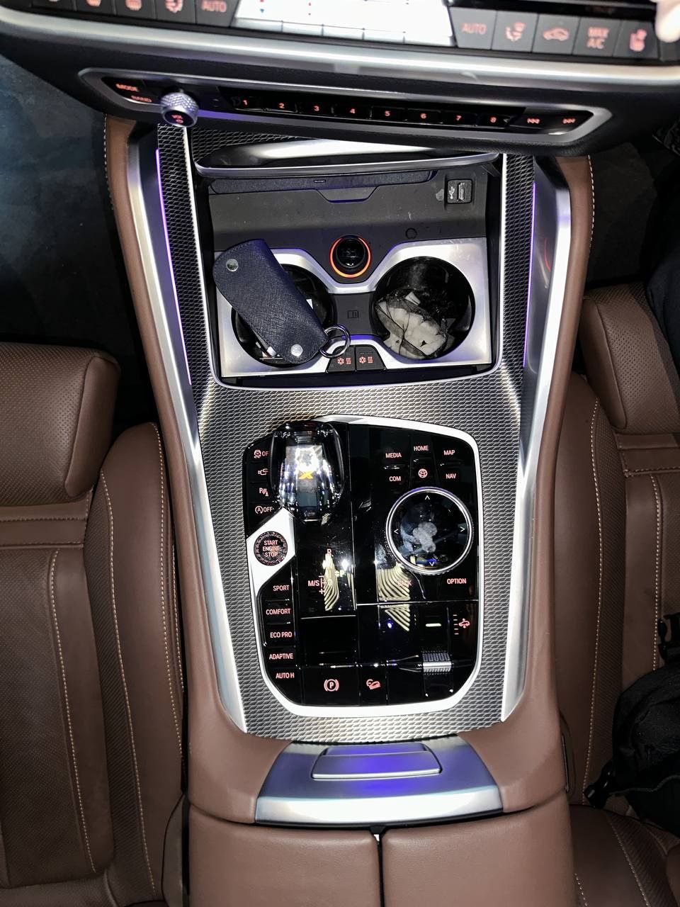 ❤️ Свежее и горячее предложение — BMW X6 40i
Пробег —  33.000 км
Год выпуска — 2022
Двигатель — бензин 3.0 л, 340 л | Сетка — социальная сеть от hh.ru