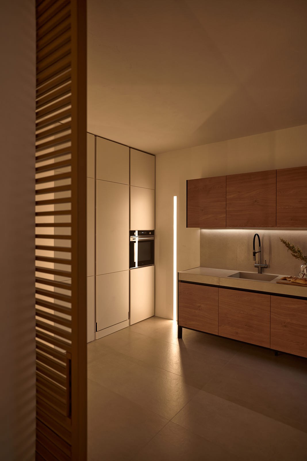 Монохром, минимализм, правильный свет — дизайнер Сергей Эмих создает интерьер как в кино и вне времени. Смотрите на сайте wajournal.ru
Автор проекта: дизайнер Сергей Эмих | Сетка — социальная сеть от hh.ru