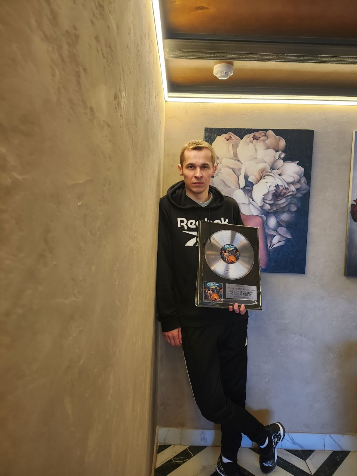Первая платина💽
Идем дальше 🚀
Всем спасибо, всех обнял❤️ | Сетка — социальная сеть от hh.ru