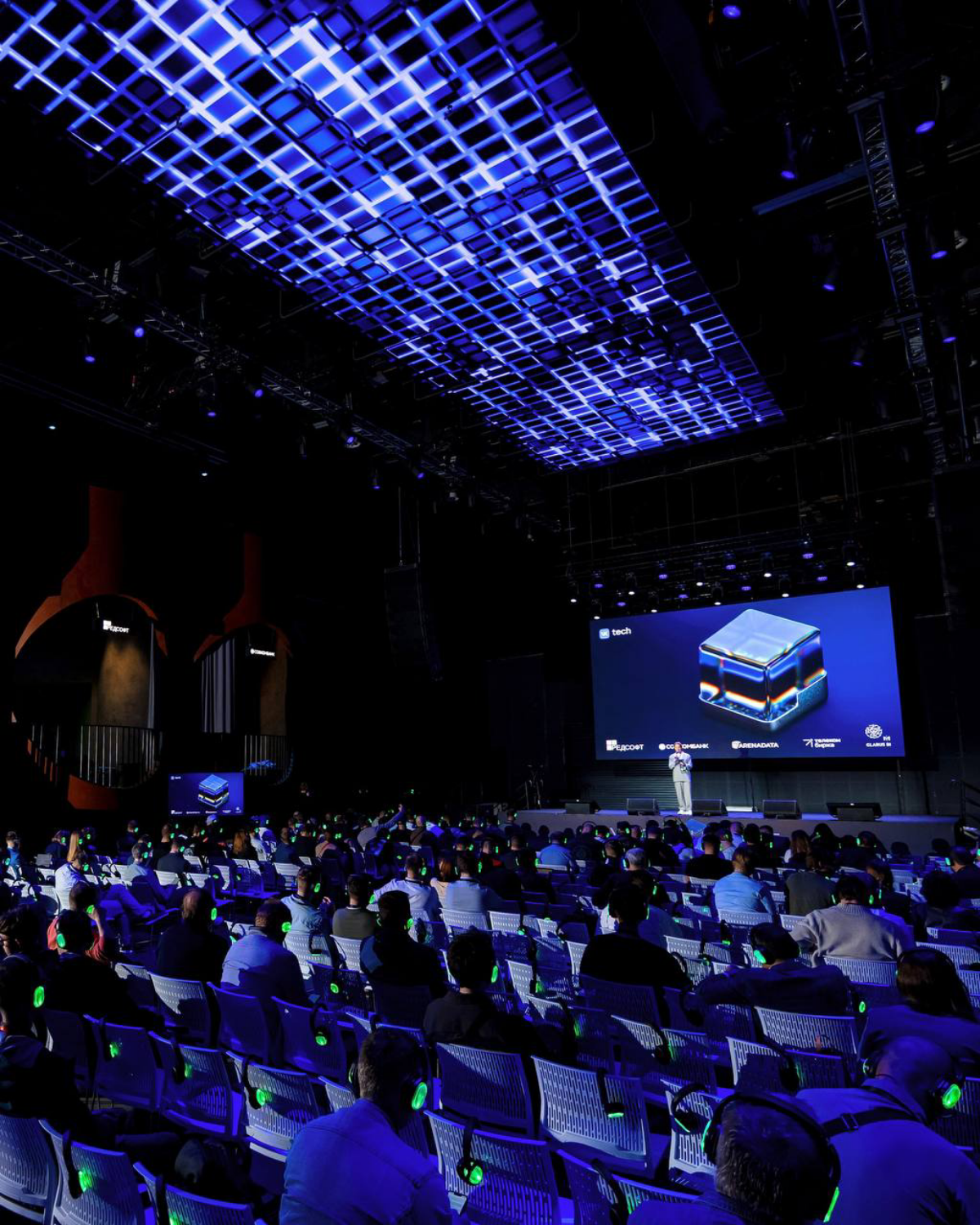 Совкомбанк — финансовый партнёр VK Cloud Conf 2025 | Сетка — социальная сеть от hh.ru