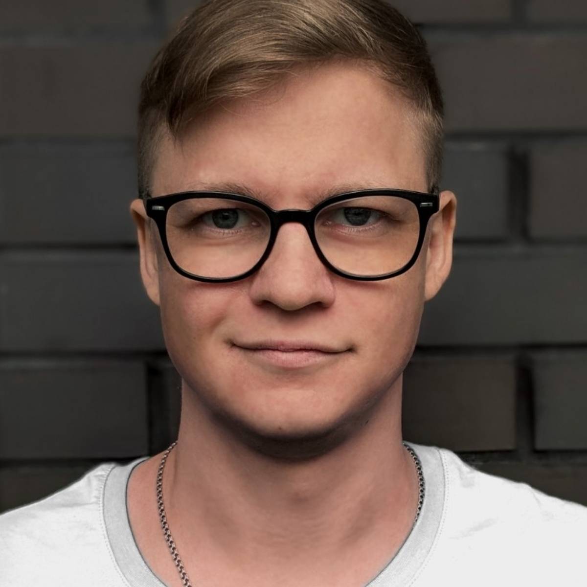 Денис Глушков | Сетка — социальная сеть от hh.ru