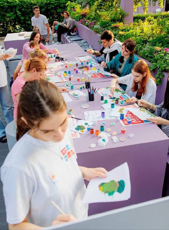 ☀️Лето творчества на Рождественском и Страстном бульварах
Бесплатные мастер-классы:
📍Рождественский бульвар
▪️5 июля 16:00
Русская народная роспись на деревянных дощечках
▪️6 июля 15:00-16:00 и 7 июля... | Сетка — социальная сеть от hh.ru