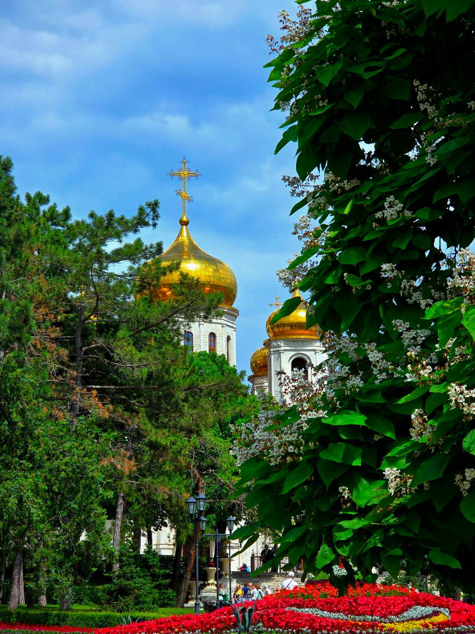 Величественный Спасский кафедральный собор в Пятигорске
📷@lidiyalasheva
*Вот и начались выходные! Что будете делать на них?
❤️ — буду проводить время с семьей/друзьями
🔥— уехал(а) в путешествие
👍 — у ... | Сетка — социальная сеть от hh.ru