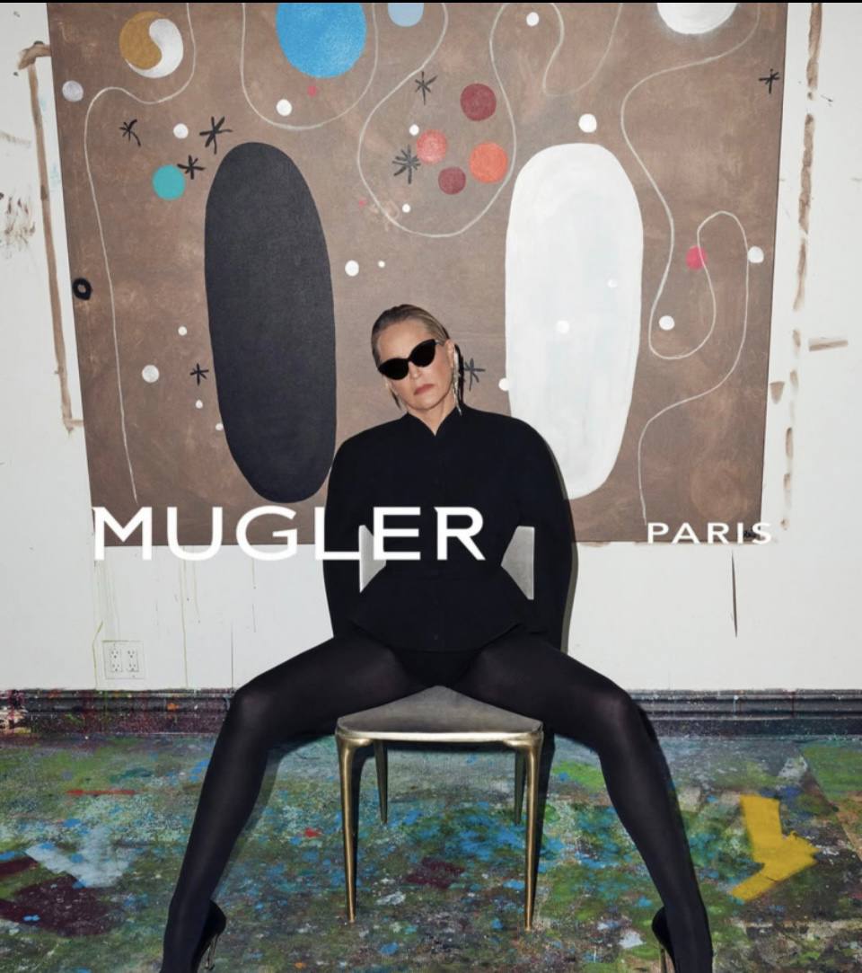 Шэрон Стоун стала лицом новой капсульной коллекции Mugler
красотка же?
мужик в трусах на последней фотке явно лишний, нет? | Сетка — социальная сеть от hh.ru