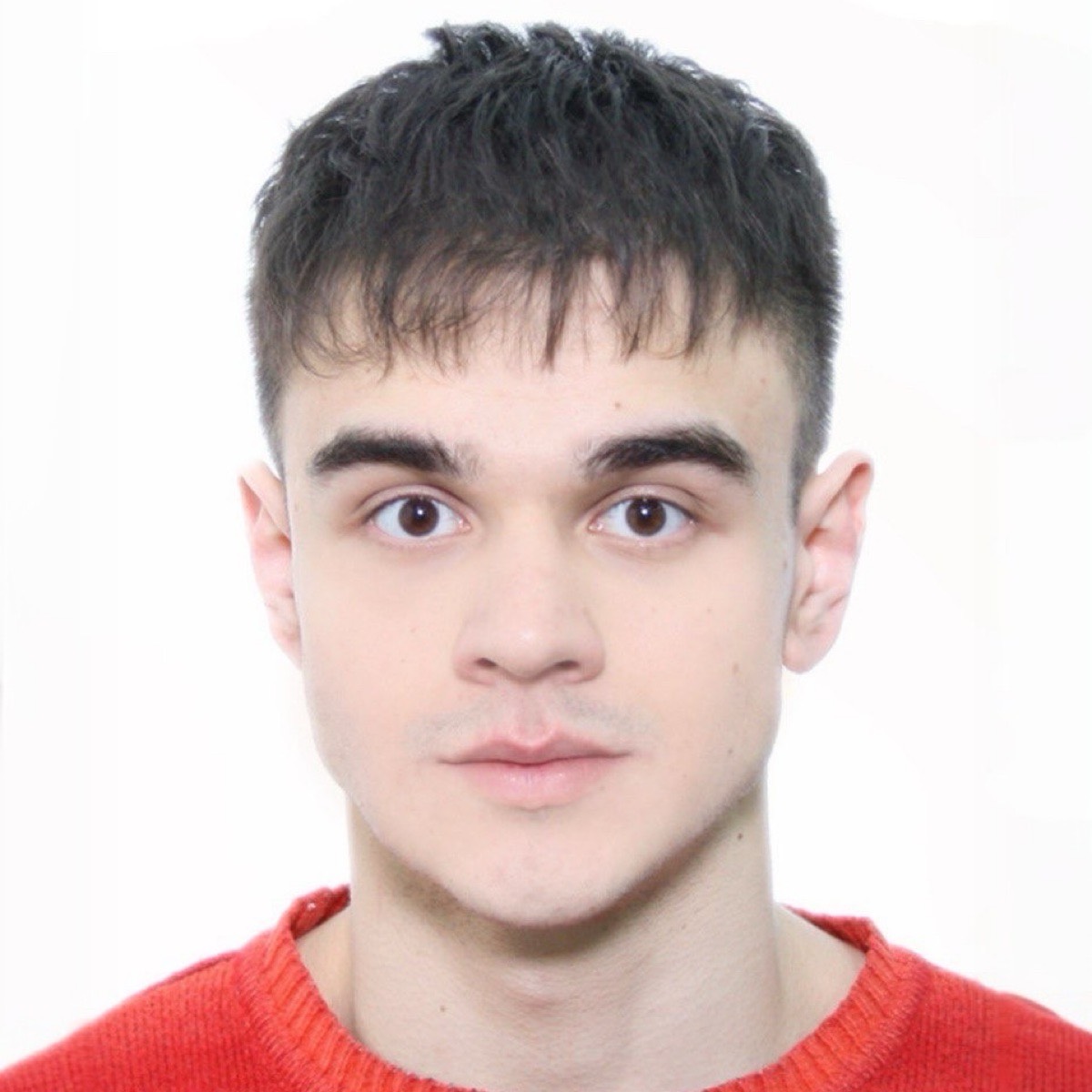 Руслан Кучаров