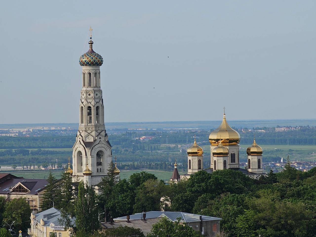 Летняя прогулка по центру Ставрополя и его окрестностям
📷Ирина Петрова-Сурменко | Сетка — социальная сеть от hh.ru