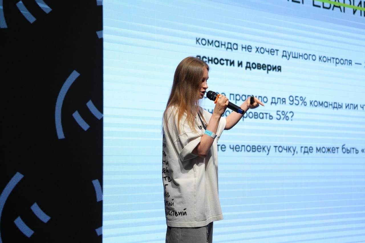 когда тебя кто-то рекомендует как спикера, и вот ты уже на сцене Silver Mercury Network
восторг!
спикеры из Яндекс, Skyeng, Кофемания, Flowwow, Юрент, УралСиб, Аскона, Хабр, Sostav, Лайфхакер, Горящая... | Сетка — социальная сеть от hh.ru