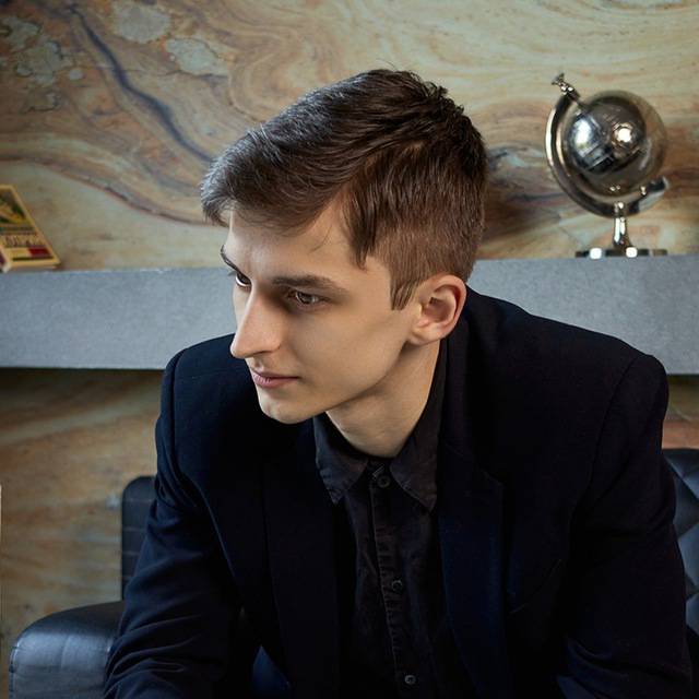 Сергей Фомичев