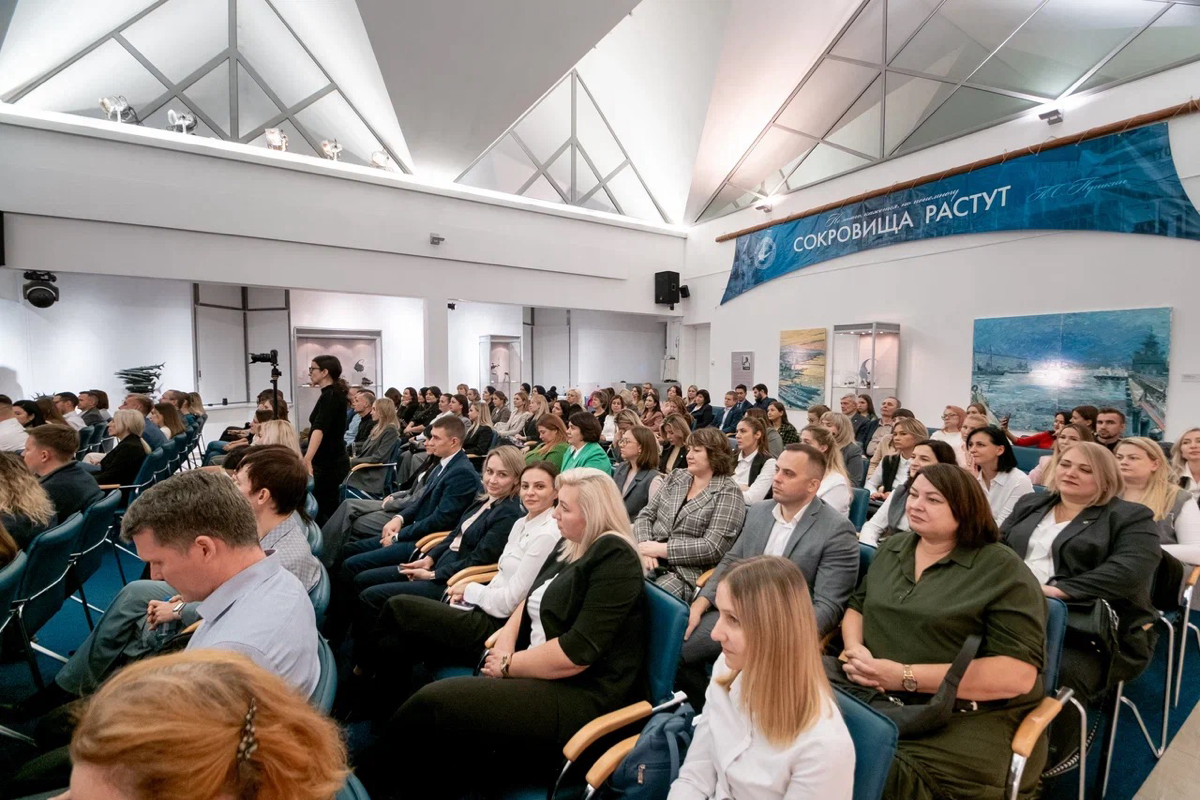 🎉 С Днём Рождения, Сбербанк!
12 ноября, Сбербанку исполнилось 183 года! Это невероятная дата, за которой стоит огромная история успеха и развития | Сетка — социальная сеть от hh.ru