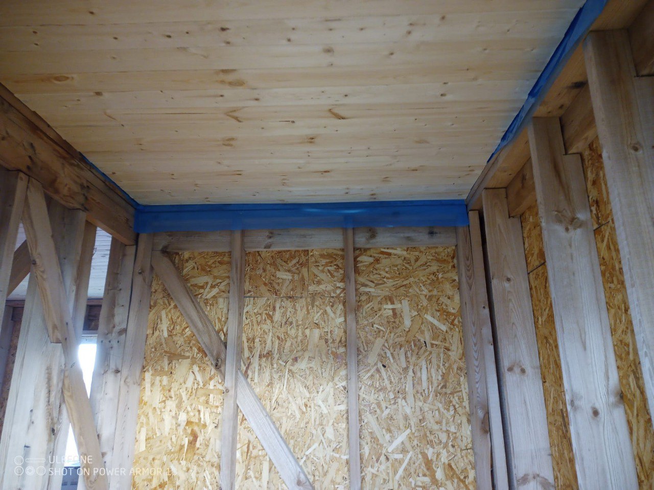 Строим дом. Часть 6
Завершены внешняя отделка и кровля — самое время приступить к внутренней отделке! Теперь дождевые капли нам не страшны, а ветер дует лишь снизу | Сетка — социальная сеть от hh.ru