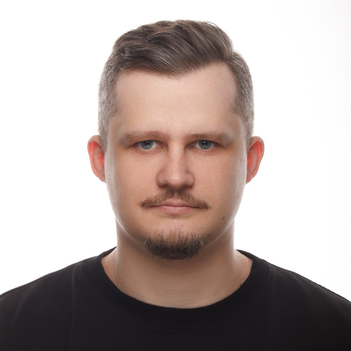 Антон Рябоконь