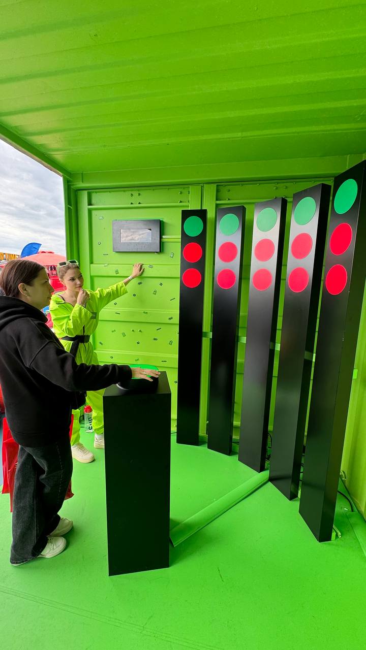 Вчера прошел фестиваль A5Motors Motoring на гоночной трасе Moscow Raceway.
Я был удивлен, что увидел почти 2 полноценных спонсорских активации | Сетка — социальная сеть от hh.ru