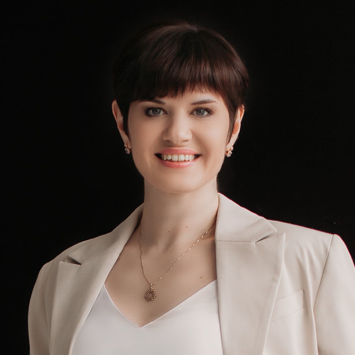 Юлия Весновская | Сетка — социальная сеть от hh.ru