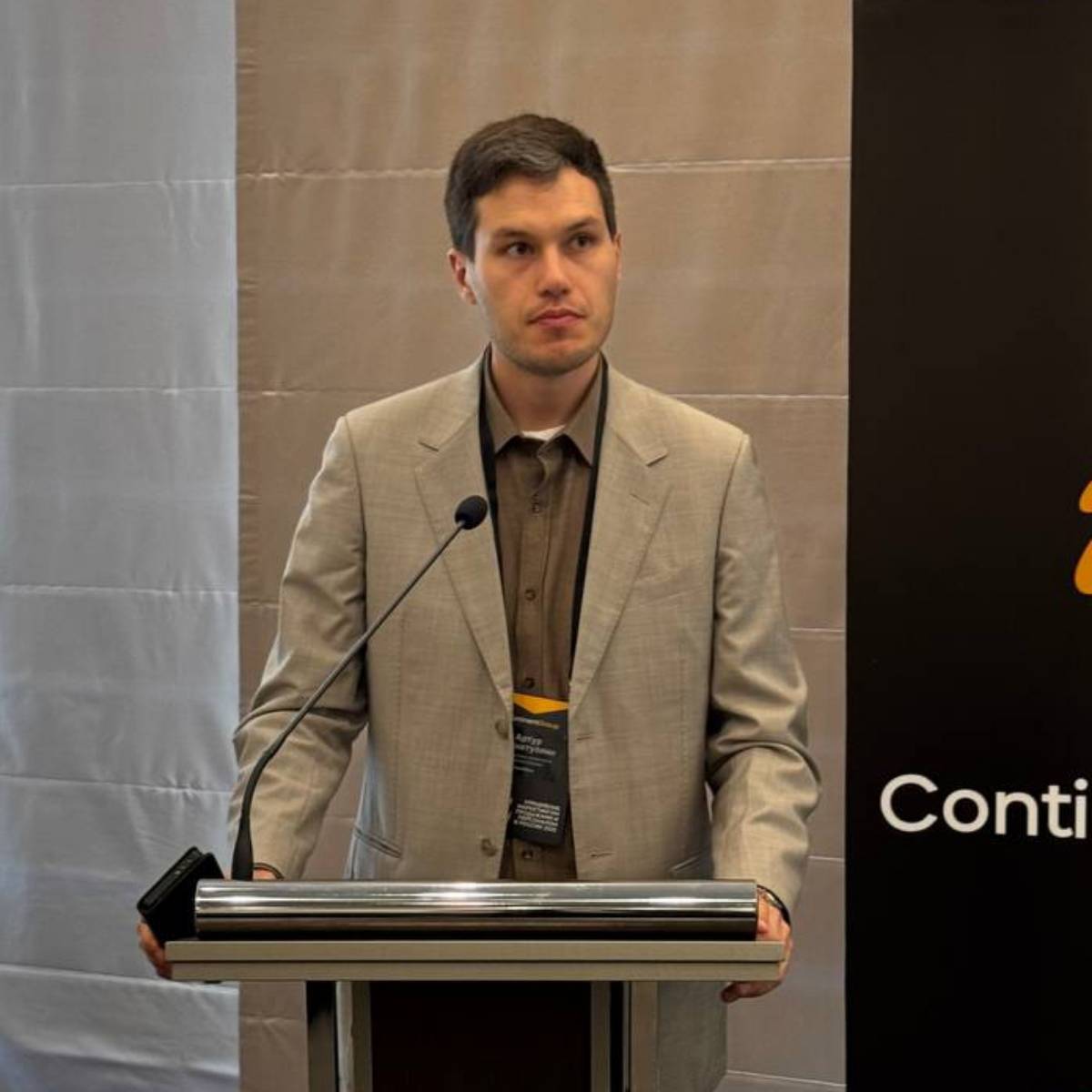 Artur Zinn | Сетка — социальная сеть от hh.ru