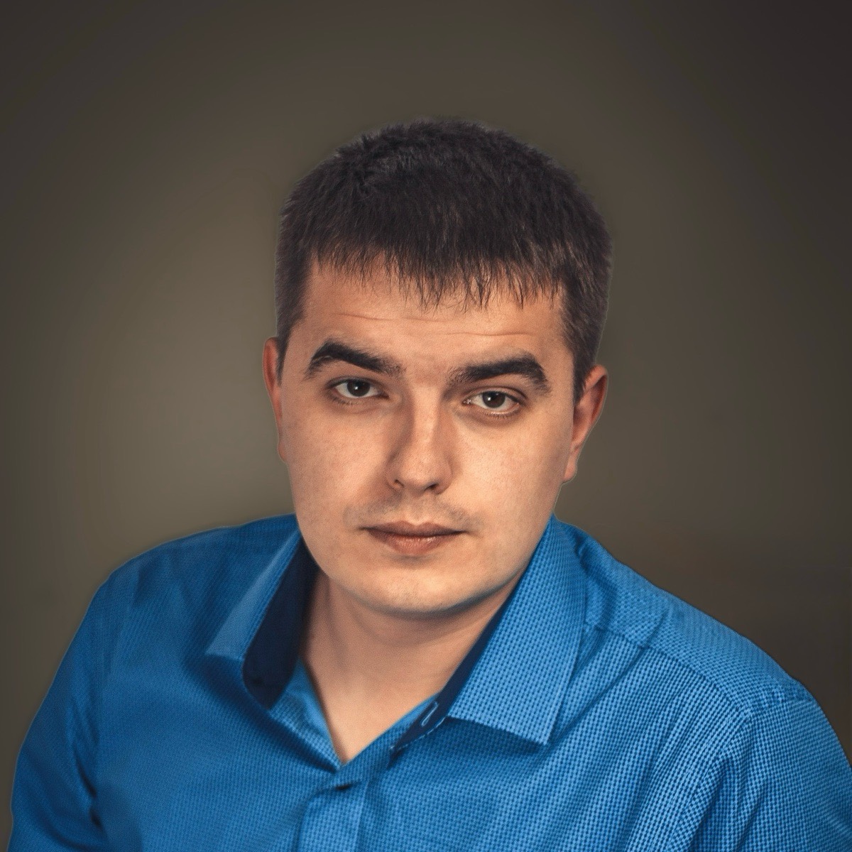 Денис Корунов