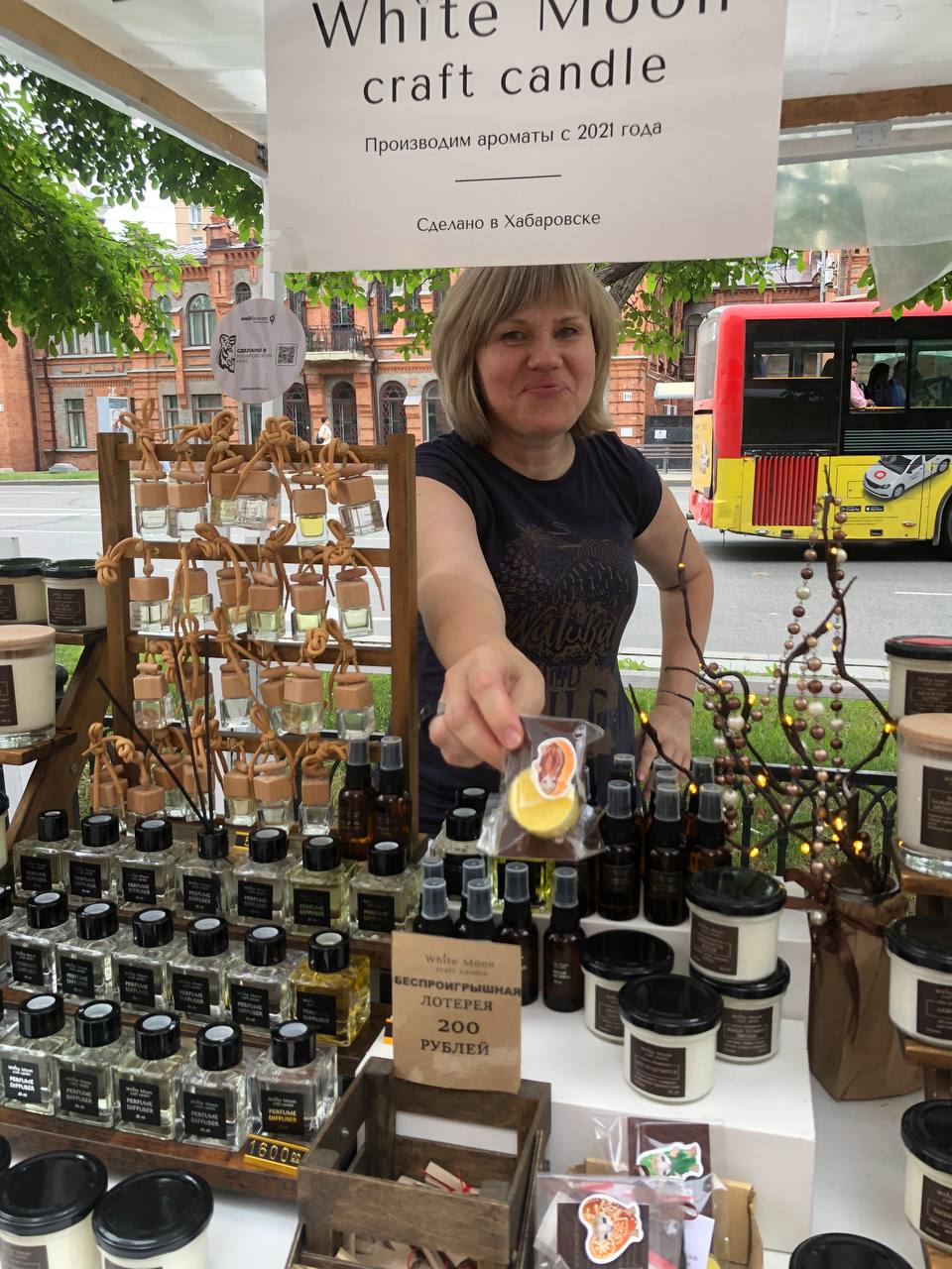 «Очень оригинальные и необычные, мистические абстракции»
Такие слова чаще всего были во второй и третий день фестиваля.
Третий день фестиваля запомнился больше | Сетка — социальная сеть от hh.ru