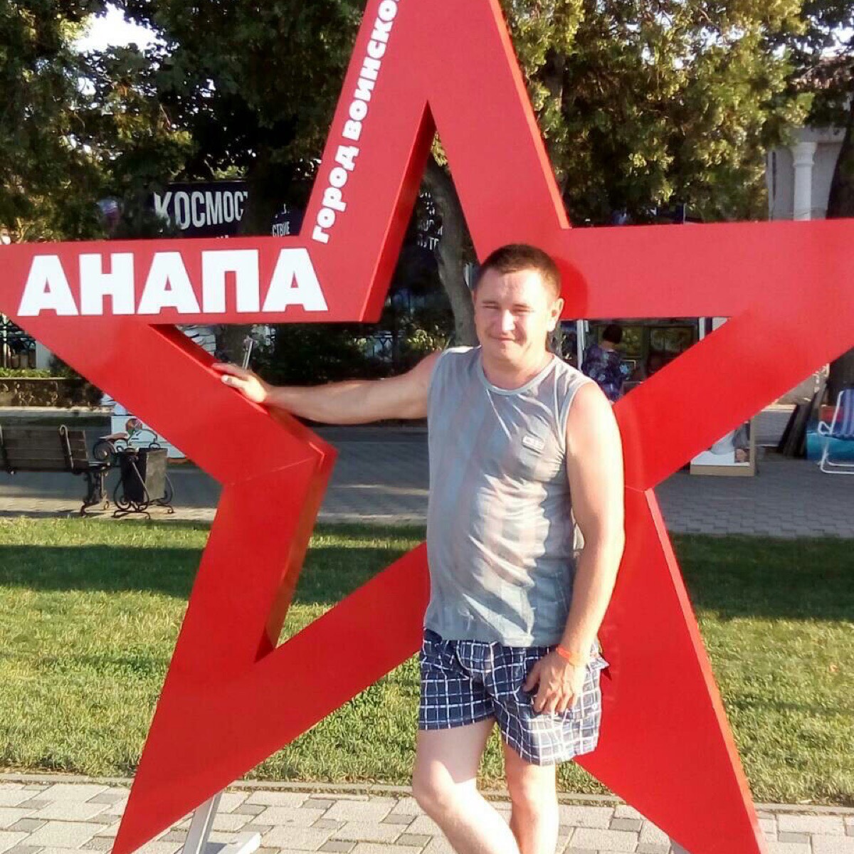 Николай Сухов
