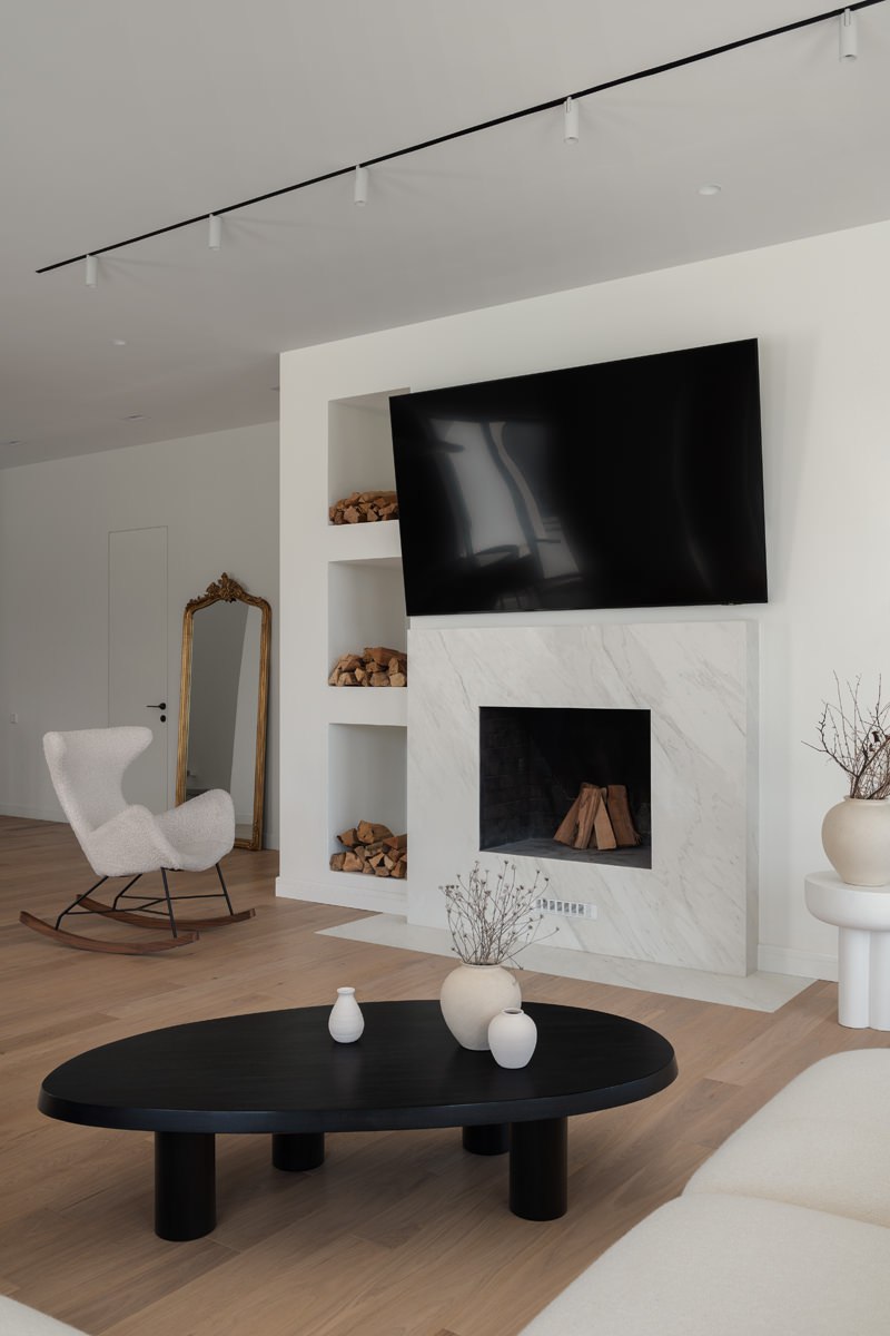 К дизайнеру Сабине Валиевой ее постоянные клиенты обратились с заманчивым предложением — построить для них настоящую виллу в месте с невероятным пейзажем | Сетка — социальная сеть от hh.ru