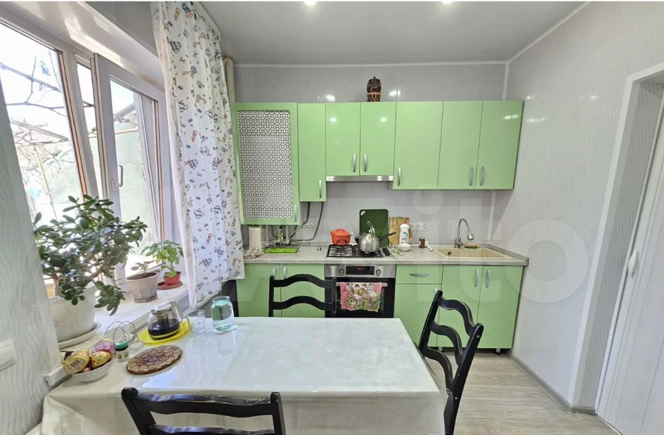 Продается дом в Краснодарском крае.
Станица Брюховецкая, 2 часа езды от Черного моря, 1,5 от Азовского.
Фотографии выставлю с Авито,т.к. я не спец, фотографировала наша риелтор | Сетка — социальная сеть от hh.ru