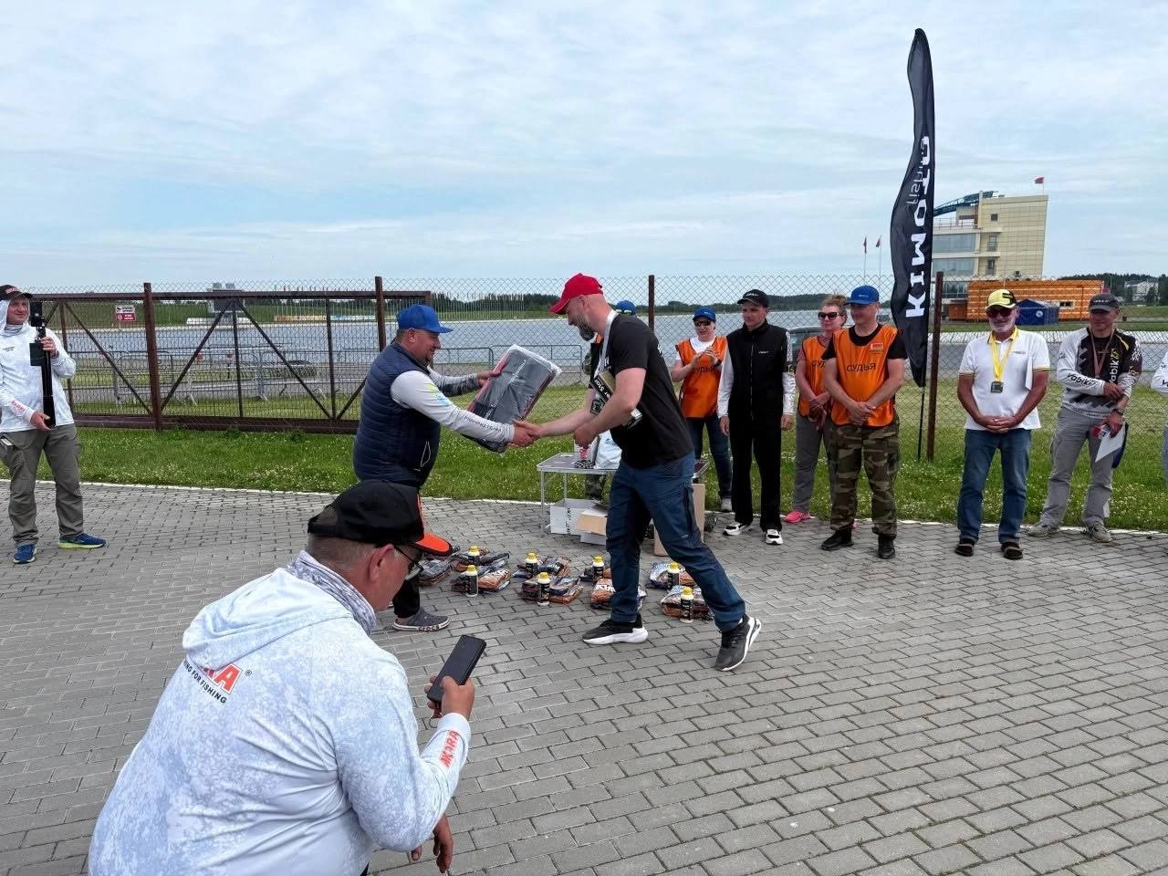 Команда KIMOTO участвует в Чемпионате Республики Беларусь по ловле рыбы поплавочной снастью. Завершился второй этап соревнований, впереди третий | Сетка — социальная сеть от hh.ru